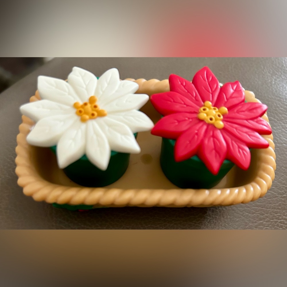 Vintage Avon Blossoms Salt & Pepper set